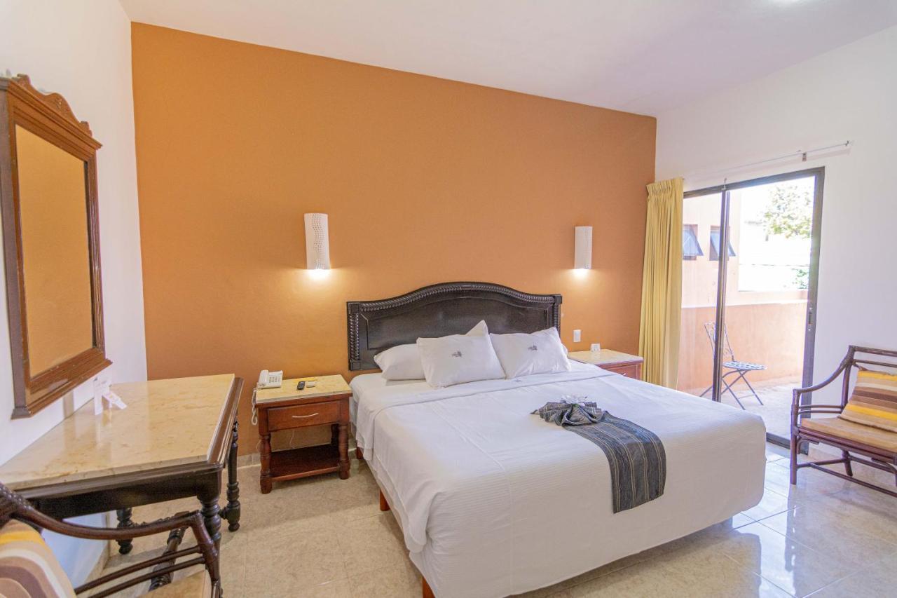 Hotel Maria Jose Mérida Exteriör bild