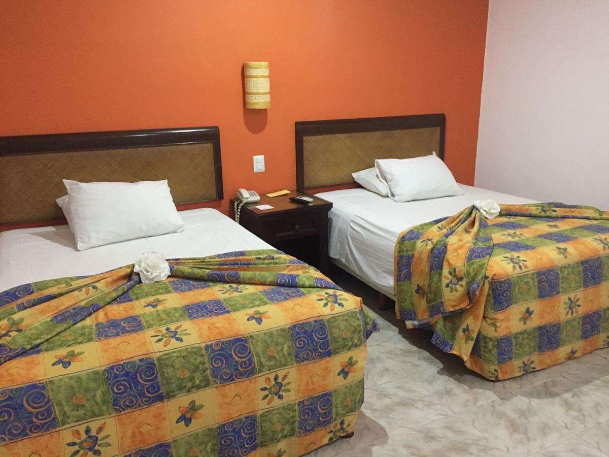 Hotel Maria Jose Mérida Exteriör bild